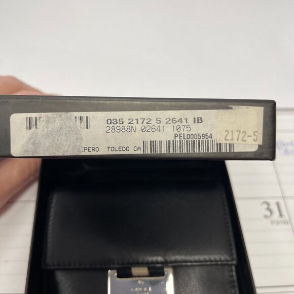 GUCCI Leather Bi-fold Compact Wallet Black - Preowned - Picture 12 of 15